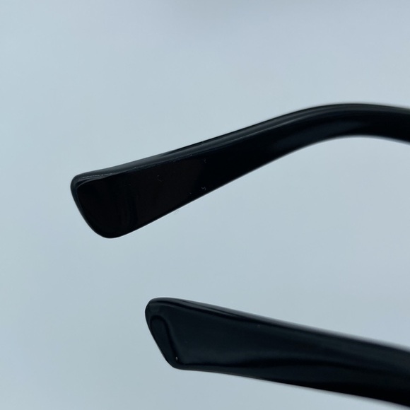 CHANEL CC LOGO CRYSTAL BLACK POLARIZED SUNGLASSES - Picture 13 of 13